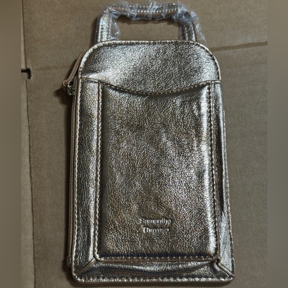 Samantha Thavasa - Picture 1 of 8